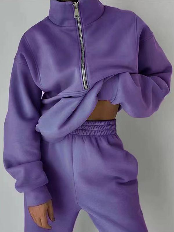 3b67d5fda8954abf2a2d20dc9267bf75c56f058f4e57b94028837724dcae6a6f Sweatshirt and sweatpants two-piece suit