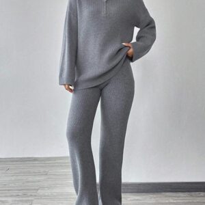77db6239c4222d20bec99ff429ed953d4fc9d08a10c5aa684e47310ed968b537 Knitted Sweater With Zipper And Knitted Pants Set With Dropped Shoulders
