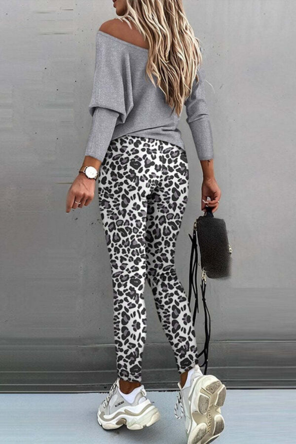 958f94ac94d2d594a849a686634461b99d2c84a8793c214048219d1d449afa3d Casual Leopard print Long Sleeve Tops and Trousers Suit